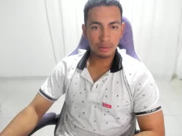 Live cam boy Duilber, 85 yrs – Hot Male Cams