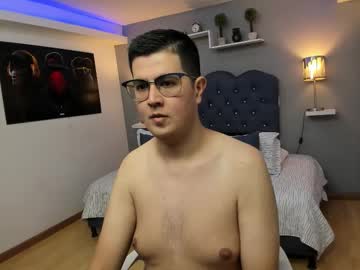 Live cam boy Dylan_santiago, 28 yrs – Hot Male Cams