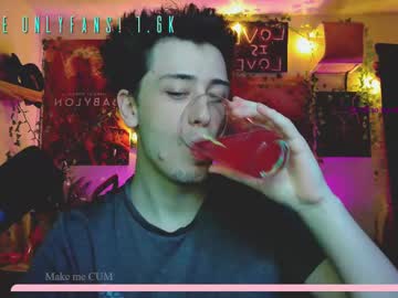 Live cam boy Dylandaniel69 – Hot Gay Cams