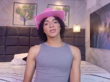 Live cam boy Eboneycurly, 18 yrs – Hot Gay Cams