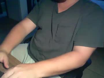 Ekudemic • bigcock • 29y • Algun Lugar • public