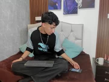 Live cam boy Elian_julian, 18 yrs – Hot Gay Cams