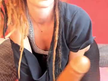 Elisa Happylegs • pussy • 0y • Germany • public