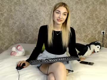 ellamilla - Naked Teen Girls