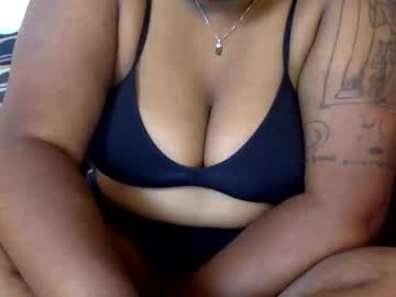 Live cam boy Ellassecrets23 - Hot College Sex Cams