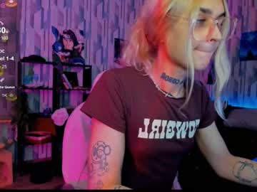 elli_26 - Free Live Cam Model Online