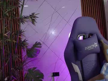 Ellie Bloom18 • 18 • 23y • Bogota D.C., Colombia • public