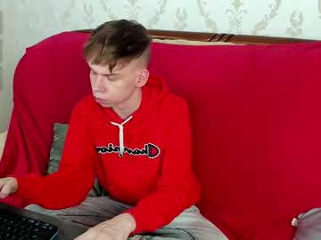 Elliot Mars  • 18 • 0y • le-de-France, France • public