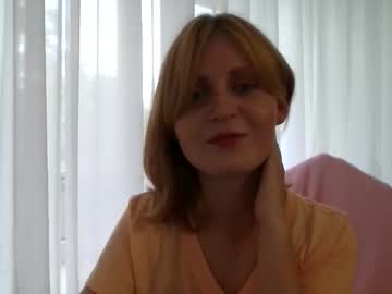 Elsamartinez • new • 0y • Tirana, Albania • public