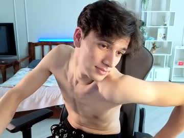 Live cam boy Elvano_et, 19 yrs – Hot Male Cams
