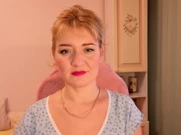 Live Milf Elviraforyou, 42 yrs – Hot Milf Cams