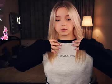 emelianae - Free Live Cam Model Online