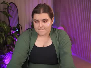 Emelilumiere • new • 25y • Czech • public