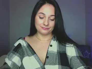 Emelyblum live cam profile photo — HD — lovense — age 24 — Ukraine