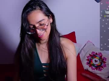emi_roberts - Free Live Cam Model Online