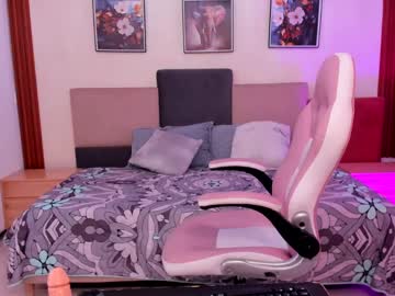 Emiily Cute4u • bigass • 18y • In our safe place • public