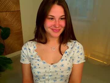 Emilia Dream • lovense • 21y • Finland • public