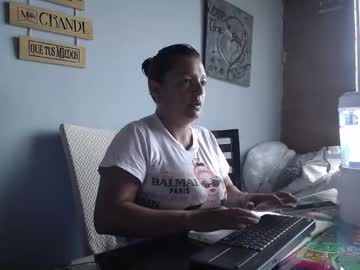 Emily Simpsons live cam profile photo — HD — mature — age 44 — in your dreams