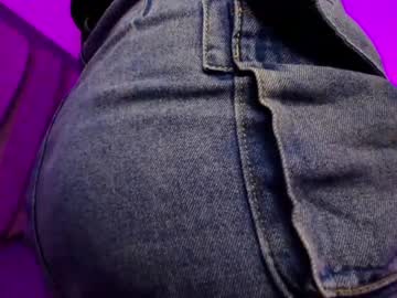 Emilysavvato • latina • 25y • Antioquia Department, Colombia • public