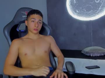 erick_f_ - Live Cam Model Online on Ted's Cam Directory