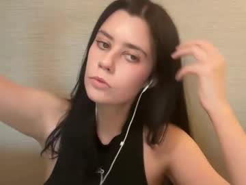 essenal25 - Live Cam Model Online on Ted's Cam Directory