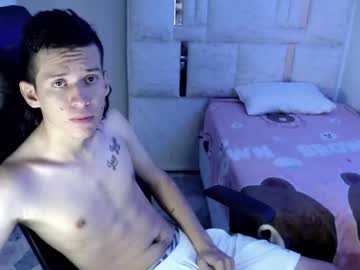 Estevan Andress • latino • 20y • Colombia • public