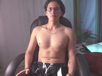 ethan__smith18 - Live Cam Model Online on Ted's Cam Directory