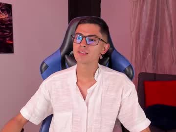 Ethan Sai01 • lovense • 26y • ?MEDELLIN // COLOMBIA ? • public