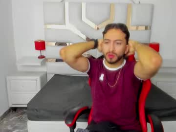 Live cam boy Ethanmontana, 28 yrs – Hot Male Cams