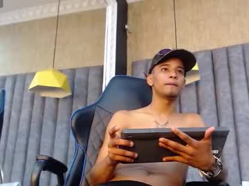 Live cam boy Ethanwalkerr, 20 yrs – Hot Male Cams