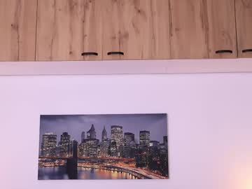 Eva  Si • orgasm • 27y • ?? • public