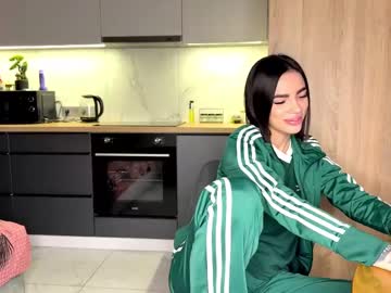 Evaheels • new19y • A world of love • private