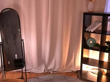 Live Milf Evahortton, 25 yrs – Hot Milf Cams