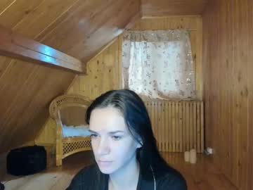 Evelynvox • saggyboobs • 22y • Valhalla • public