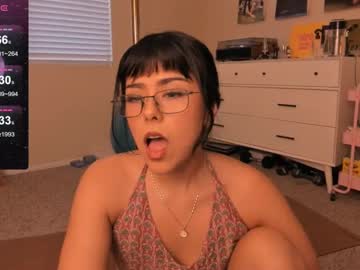 Evie_luna • natural33y • United States • public