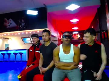 extrangers - Free Live Cam Model Online