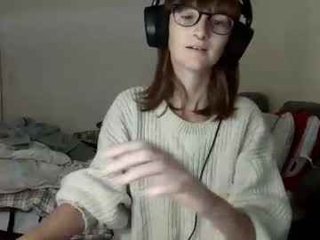 Factoroffans • transgirl • 21y • Florida • public