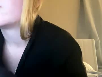 Fantasyfairy555 • small • 0y • Ur bed • public