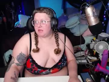 Fatveronica • bbw • 26y • United States • public