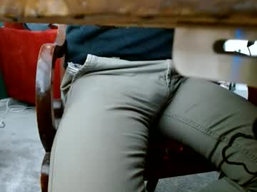 Feetpuller2024 • fatdick • 40y • England, United Kingdom • public