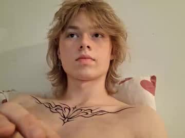 Live cam boy Femboybrat, 20 yrs – Hot Male Cams