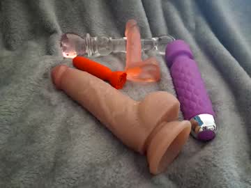 Findingmetofindyou • squirt37y • In your bed AZ • public