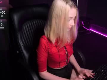 Flirty F0x • shy • 18y • North Holland, The Netherlands • public