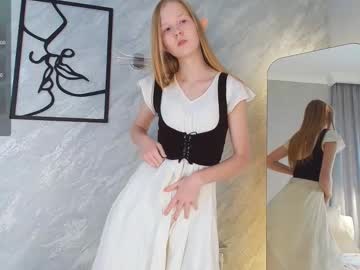 Foxialee • shy • 18y • Rivendell • public