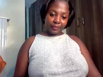 Foxykay1 • ebony • 25y • next to you • public
