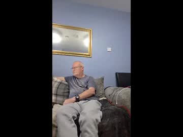 Friendlydave528793 • naked • 55y • Wales, United Kingdom • public