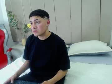 Live cam boy Funthiagox, 18 yrs – Hot Gay Cams