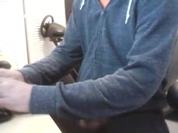 Funtimes3957 • cumshow • 44y • Alberta, Canada • public