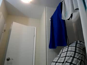 Fuzzypeaches87 • bigboobs • 38y • Ontario, Canada • public