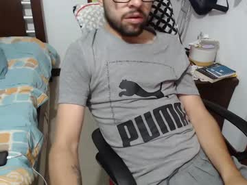 Fvckhorneyguy • hairy • 28y • Bogota D.C., Colombia • public